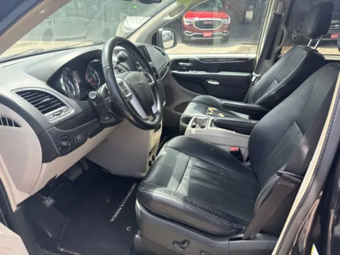 Photos of 2014 Chrysler Town & Country Touring-L for sale in Cedar Rapids, IA at Cassill Motors
