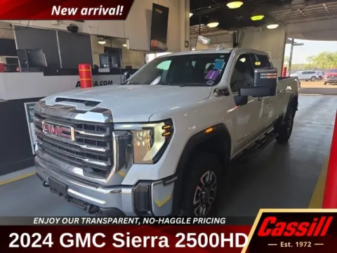 White 2024 GMC Sierra 2500HD SLT for sale in Cedar Rapids, IA