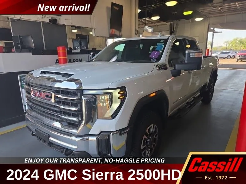 2024 GMC Sierra 4WD Crew Cab Standard Box SLT's photo