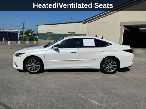 Photos of 2020 Lexus ES 350 for sale in Cedar Rapids, IA at Cassill Motors