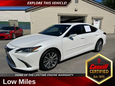 White 2020 Lexus ES 350 for sale in Cedar Rapids, IA