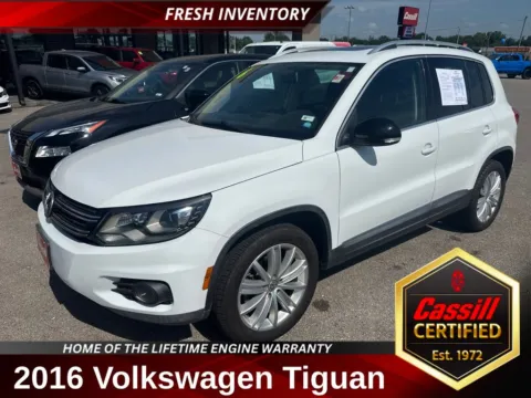 White 2016 Volkswagen Tiguan SE for sale in Cedar Rapids, IA