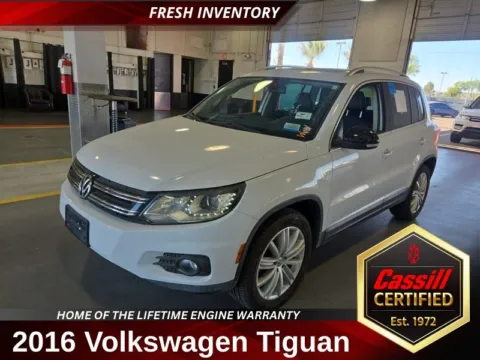 White 2016 Volkswagen Tiguan SE for sale in Cedar Rapids, IA