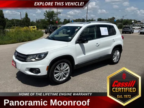 White 2016 Volkswagen Tiguan SE for sale in Cedar Rapids, IA
