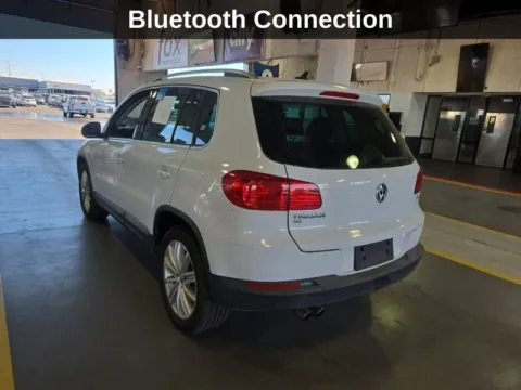 More photos of 2016 Volkswagen Tiguan SE at Cassill Motors, IA