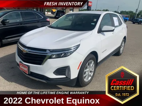 White 2022 Chevrolet Equinox LT for sale in Cedar Rapids, IA