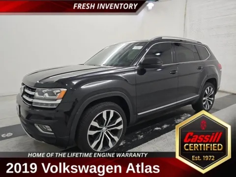 Black 2019 Volkswagen Atlas SEL Premium for sale in Cedar Rapids, IA