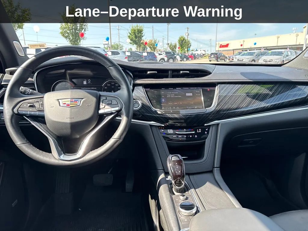 Cadillac XT6 photo 16