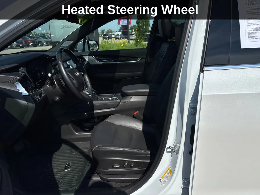 Cadillac XT6 photo 12