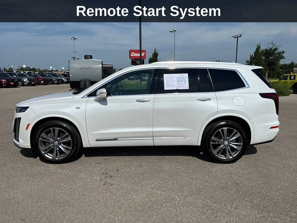Cadillac XT6 photo 2