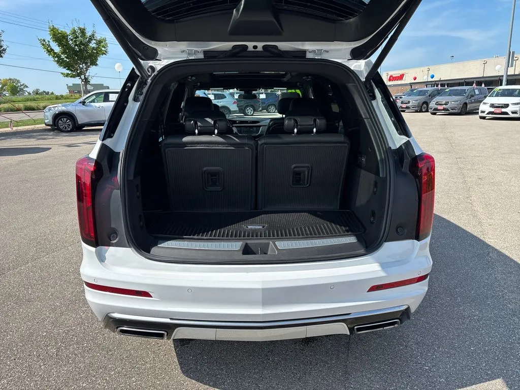 Cadillac XT6 photo 31