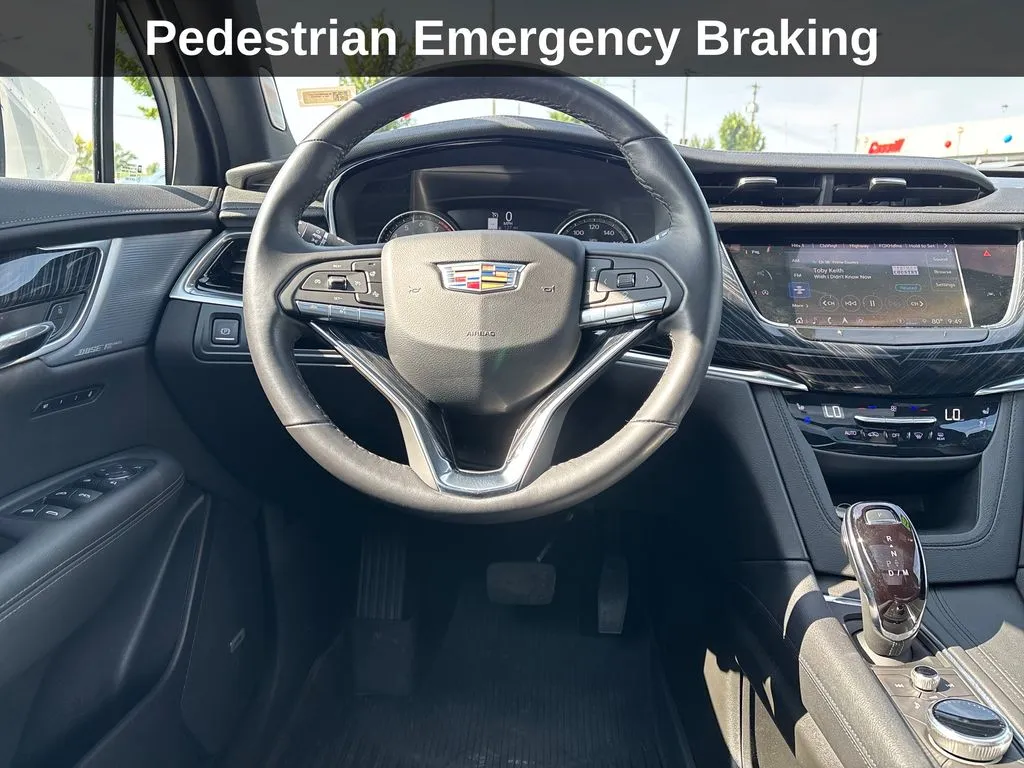 Cadillac XT6 photo 18