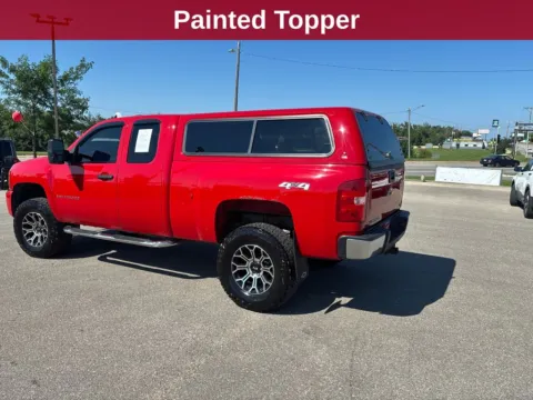 Another view of 2009 Chevrolet Silverado 1500 LT for sale in Cedar Rapids, IA at Cassill Motors