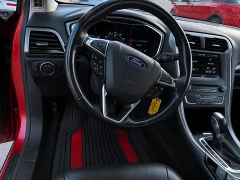 More photos of 2016 Ford Fusion SE at Cassill Motors, IA