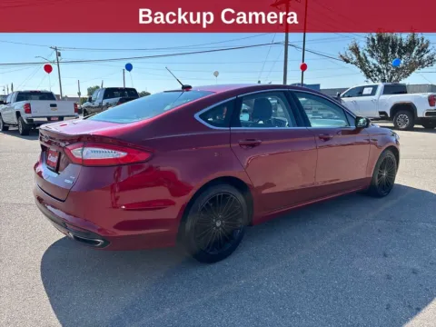 More photos of 2016 Ford Fusion SE at Cassill Motors, IA