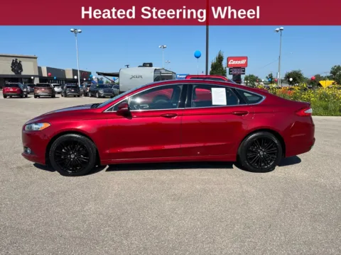 Photos of 2016 Ford Fusion SE for sale in Cedar Rapids, IA at Cassill Motors