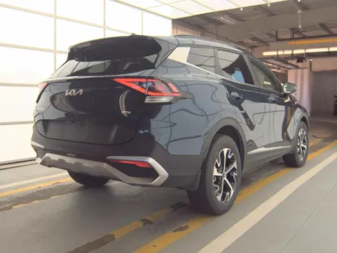 More photos of 2025 Kia Sportage Hybrid EX at Cassill Motors, IA