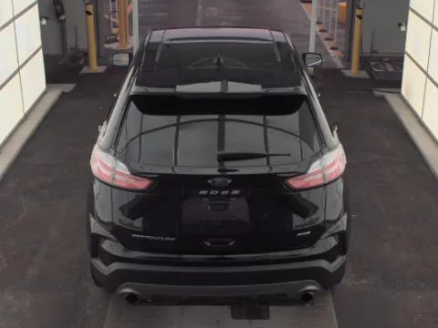 More photos of 2022 Ford Edge Titanium at Cassill Motors, IA