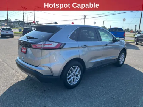 More photos of 2022 Ford Edge SEL at Cassill Motors, IA