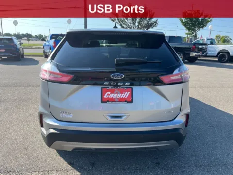 More photos of 2022 Ford Edge SEL at Cassill Motors, IA