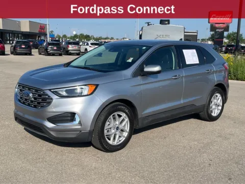 Photos of 2022 Ford Edge SEL for sale in Cedar Rapids, IA at Cassill Motors