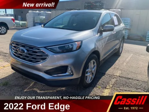 Silver 2022 Ford Edge SEL for sale in Cedar Rapids, IA