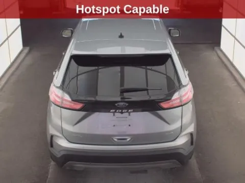 More photos of 2022 Ford Edge SEL at Cassill Motors, IA