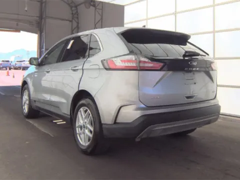 Photos of 2022 Ford Edge SEL for sale in Cedar Rapids, IA at Cassill Motors