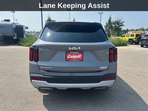 More photos of 2024 Kia Sorento LX at Cassill Motors, IA