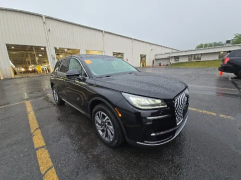 More photos of 2023 Lincoln Corsair Standard at Cassill Motors, IA