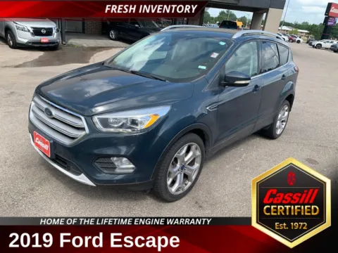 Green 2019 Ford Escape Titanium for sale in Cedar Rapids, IA