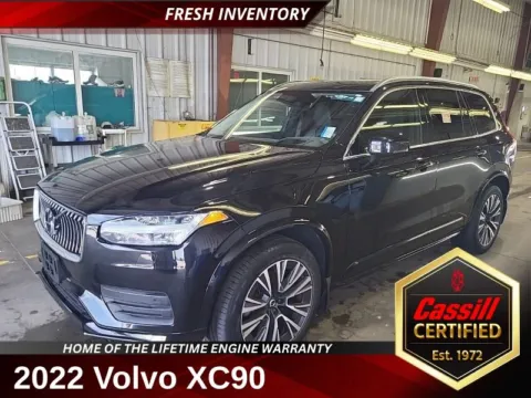 Black 2022 Volvo XC90 T5 Momentum for sale in Cedar Rapids, IA