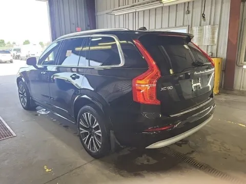 Photos of 2022 Volvo XC90 T5 Momentum for sale in Cedar Rapids, IA at Cassill Motors