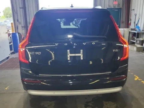 More photos of 2022 Volvo XC90 T5 Momentum at Cassill Motors, IA
