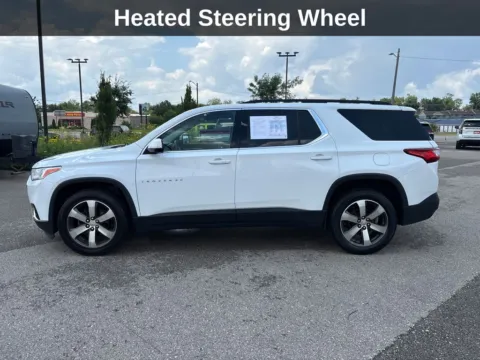 Photos of 2020 Chevrolet Traverse 3LT for sale in Cedar Rapids, IA at Cassill Motors