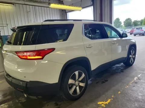 More photos of 2020 Chevrolet Traverse 3LT at Cassill Motors, IA