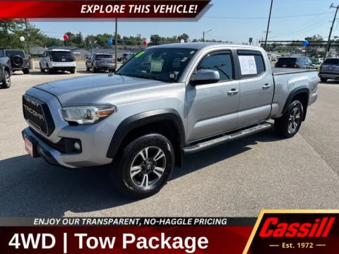 Silver 2018 Toyota Tacoma TRD Off-Road for sale in Cedar Rapids, IA