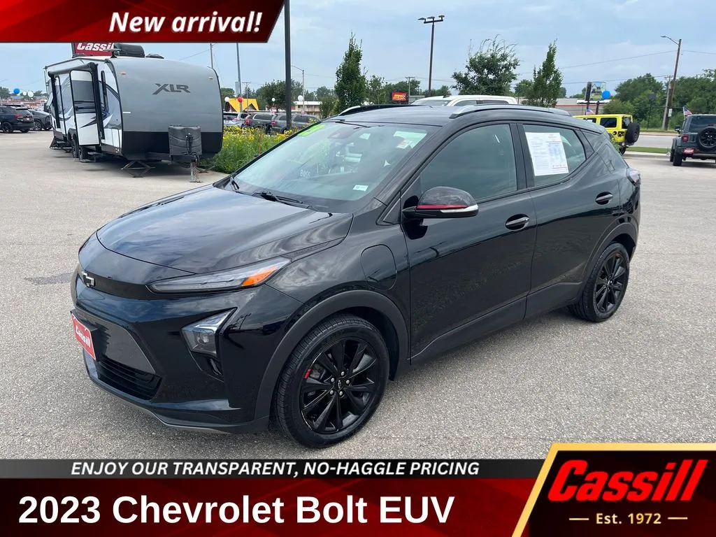 2023 Chevrolet Bolt EUV LT for sale in Cedar Rapids, IA