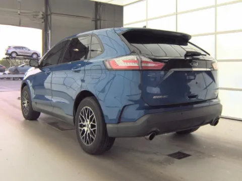 Photos of 2020 Ford Edge SE for sale in Cedar Rapids, IA at Cassill Motors