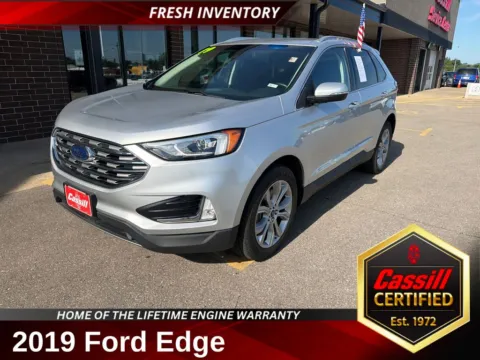 Silver 2019 Ford Edge Titanium for sale in Cedar Rapids, IA