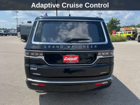 More photos of 2022 Jeep Grand Wagoneer Series III at Cassill Motors, IA