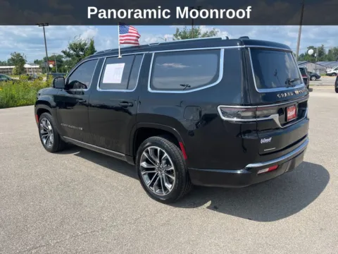 Another view of 2022 Jeep Grand Wagoneer Series III for sale in Cedar Rapids, IA at Cassill Motors