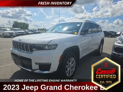 White 2023 Jeep Grand Cherokee L Limited for sale in Cedar Rapids, IA