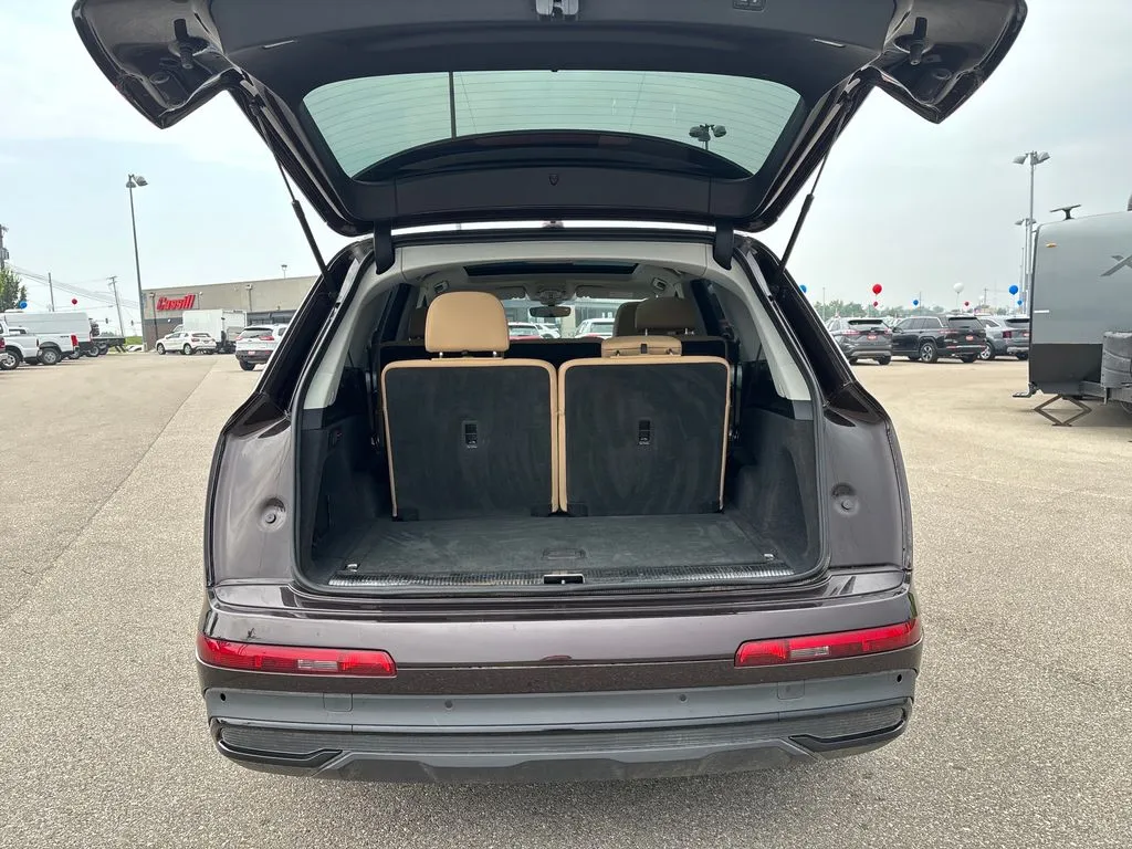 Audi Q7 photo 28