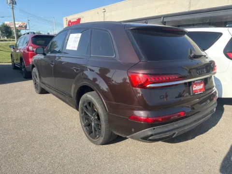 Photos of 2021 Audi Q7 55 Prestige for sale in Cedar Rapids, IA at Cassill Motors