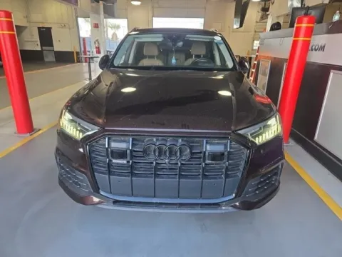 Photos of 2021 Audi Q7 55 Prestige for sale in Cedar Rapids, IA at Cassill Motors