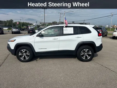Photos of 2016 Jeep Cherokee Trailhawk for sale in Cedar Rapids, IA at Cassill Motors