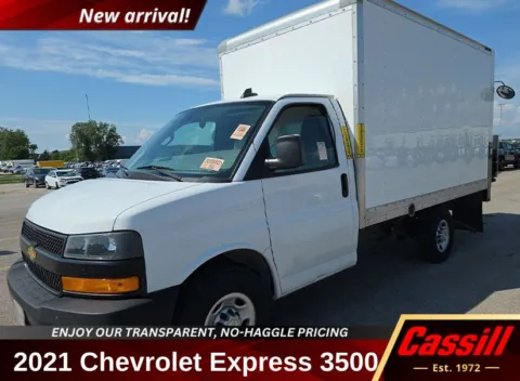 White 2021 Chevrolet Express 3500 Work Van for sale in Cedar Rapids, IA