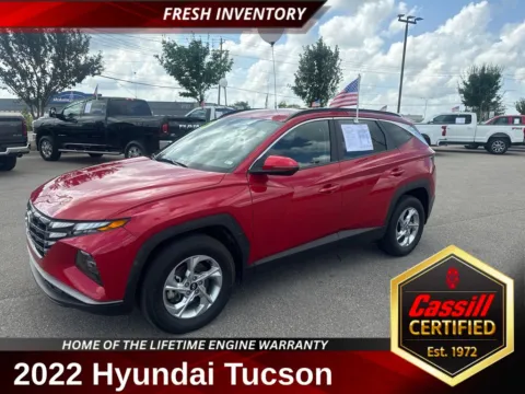 Red 2022 Hyundai Tucson SEL for sale in Cedar Rapids, IA
