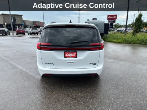 More photos of 2023 Chrysler Pacifica Limited at Cassill Motors, IA